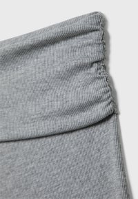 Stradivarius WIDE-WITH FOLD-DOWN WAIST - Nohavice - grey