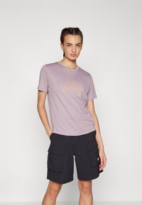 The North Face MOUNTAIN ATHLETICS FLEX TEE - Majica kratkih rukava s printom - purple chalk