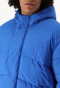 Jack & Jones JJWORLD PUFFER JACKET  - Winter jacket - nautical blue
