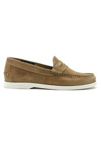 Mocassini in suede color ocra con suola in gomma bianca, caratterizzati da una cucitura decorativa e una fascia decorativa sul davanti, marchiati con "DOCKSTEPS" di lato.
