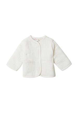 Veste blanche matelassée à manches longues, col rond, fermeture par boutons-pression et deux poches avant. Tissu doux et texturé avec un motif subtil.