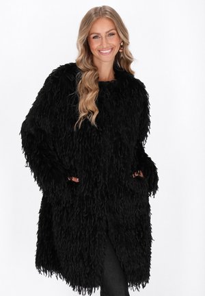 Winter coat - black