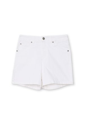 Pantalones cortos de mezclilla blanca con bolsillos frontales, pasadores para cinturón y un cierre de botón metálico, mostrados en plano sobre un fondo blanco.