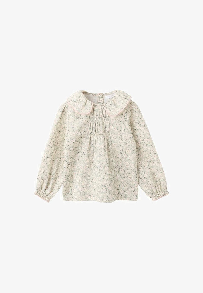 Ljusblommig blus med en mjuk krämfärgad bakgrund, stor rund krage, rynkad frontdetalj och elastiska muddärmar.