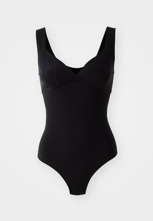 Svart ettstykkers badedrakt med brede stropper og dyp v-hals, laget av myk stoff og med minimal søm for en glatt finish.