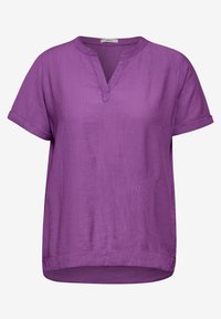 Blusa corta a maniche corte di colore viola con scollo a V, realizzata in tessuto testurizzato e con maniche arrotolate, progettata per una vestibilità comoda.