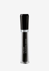 Schwarzer zylindrischer Behälter für Wimpernaktivierungsserum mit glänzendem schwarzen Deckel und silbernem Akzent. Das Etikett zeigt den Produktnamen in weißer Schrift.