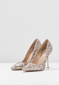 Head over Heels by Dune Escarpins à talons hauts - gold-coloured
