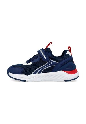 Zapatilla infantil de color azul oscuro con suela blanca, talón y lengüetas rojas, parte superior de malla y una correa de velcro con la inscripción "Biomecanics".