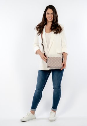 Tamaris ANASTASIA - Clutch - taupe