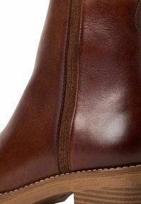 Marco Tozzi Bottines à plateau - chestnut