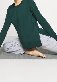 Athleta Sudadera - green