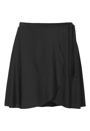 Zwarte wikkelrok van soepel materiaal, met een zijstrik, een licht uitlopende vorm en een nette zoom met een subtiele drape.