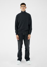 ACANFORA - Sweter