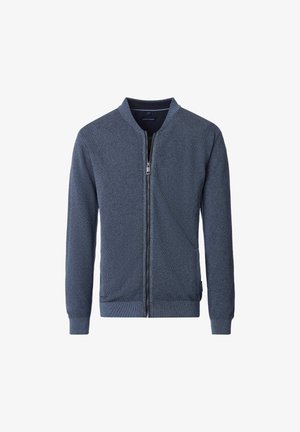 Herrenblauer, strukturierter Reißverschluss-Cardigan mit gerippten Bündchen, Kragen und Saum, dargestellt auf weißem Hintergrund.