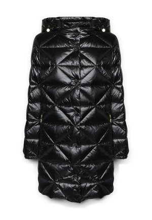 Cappotto imbottito nero con una finitura lucida e trapuntata. Caratterizzato da un cappuccio, cuciture diagonali, bottoni a pressione e tasche laterali. Materiale leggero.