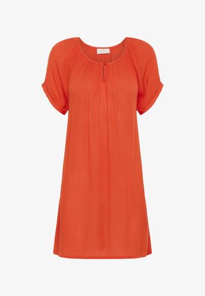 Rochie cu mânecă scurtă, cu o croială relaxată, de culoare portocalie vibrantă, cu decolteu rotund și detalii subtile de pliu, realizată dintr-un material ușor.