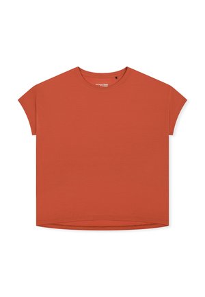 Rostfarbiges, kurzes, kurzärmeliges, tailliertes T-Shirt mit rundem Ausschnitt und leicht abgerundetem Saum auf weißem Hintergrund.