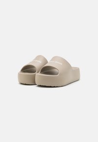 Tommy Jeans CHUNKY FLATFORM  - Chanclas de baño - pleasant clay