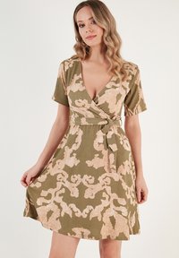 LELA - REGULAR FIT - Freizeitkleid - olive Thumbnail-Bild 1