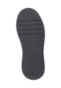 Semelle de chaussure en caoutchouc noir avec un motif texturé de petits diamants, dotée de rainures horizontales et du logo "Gabor" en relief.