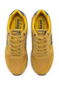 mtng Sneakers basse - dark yellow melange