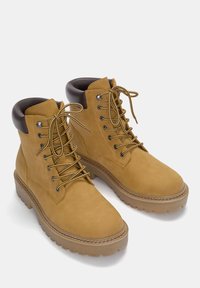 PULL&BEAR Stivaletti stringati - mustard yellow