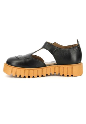 Kickers Półbuty wsuwane