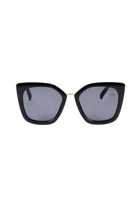 Ochelari de soare cat-eye cu rame din plastic negru, lentile gri și punte cu accente aurii. Prezintă un design unghiular ascuțit pentru un aspect îndrăzneț.