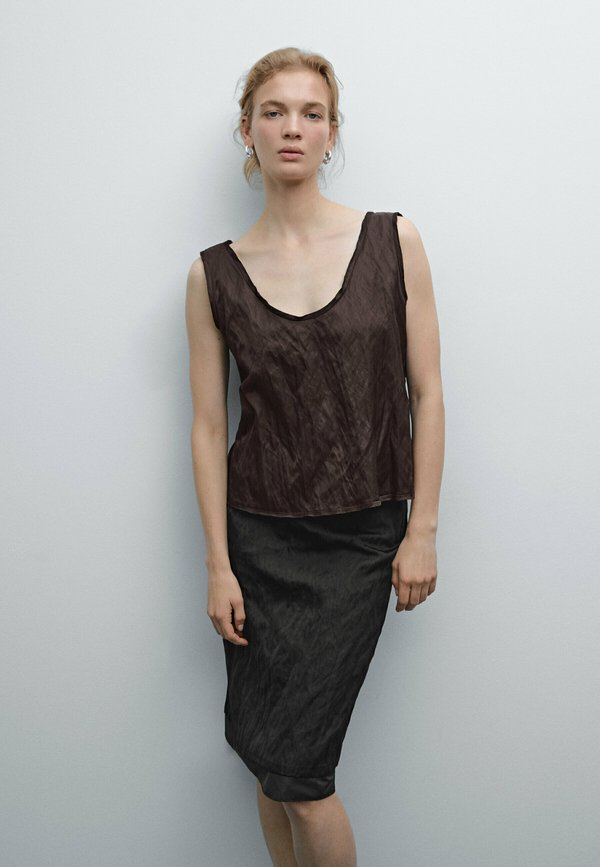 TEXTURED DETAIL  - Top - bordeaux