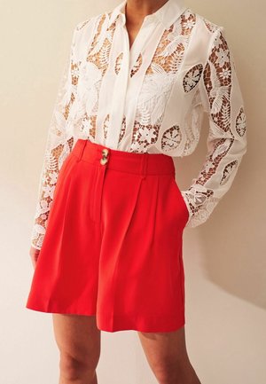 Shorts - red