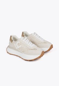 LOLA CASADEMUNT Trainers - off white