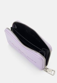 Calvin Klein Jeans SCULPTED ZIP AROUND - Portafoglio - pastel lilac