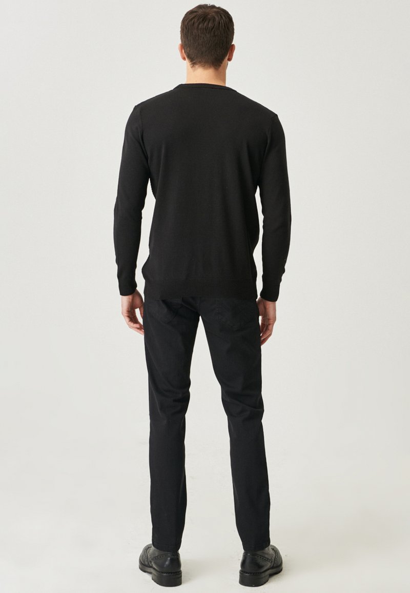 Herren Skinny Fit | Altinyildiz Classics SLIM FIT FIVE POCKET TROUSERS Jeans Slim Fit black/schwarz - IE04036 Herren Skinny Fit | Altinyildiz Classics SLIM FIT FIVE POCKET TROUSERS Jeans Slim Fit black/schwarz - IE04036