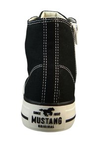 Mustang - Sneakersy wysokie