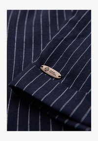 Non sélectionné, navy