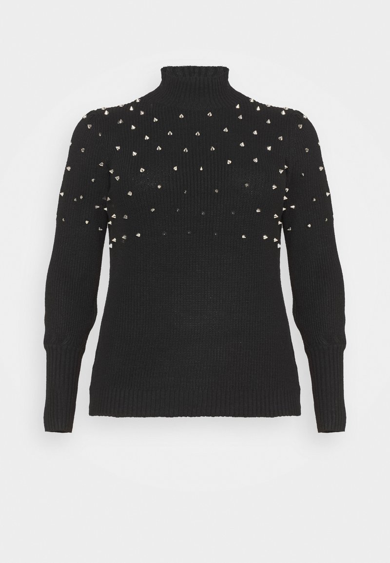 Pull en maille côtelée noire à col roulé avec manches longues, orné de petits clous argentés dispersés sur le haut du devant, les épaules et les manches.