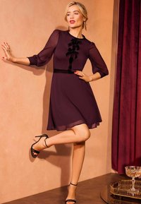 Love & Roses BOW DETAIL SKATER -REGULAR FIT - Vestido de cóctel - burgundy red