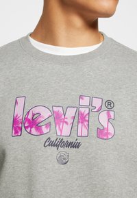 Levi's® GRAPHIC CREW - Camisola - mottled grey