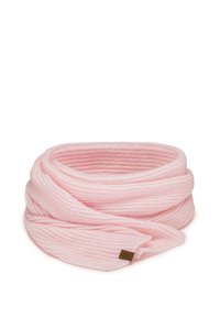 Bufanda de punto en suave color rosa, con una textura acanalada. Está enrollada con una etiqueta que indica la marca.