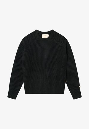 Juodas ruožuotas megztinis su ilgomis rankovėmis, apvaliu iškirpimu, matomu siūlų siuvimu pečių srityje ir mažomis audinio etiketėmis ant rankovės ir šoninio siūlo.