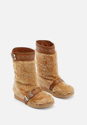 BUCKLE - Cowboy- / Bikerboots - camel