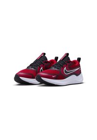 Baskets de sport rouges et noires avec un dessus en mesh, une semelle intermédiaire blanche et une semelle en caoutchouc. Comprend un logo et un système de laçage, conçues pour le confort.