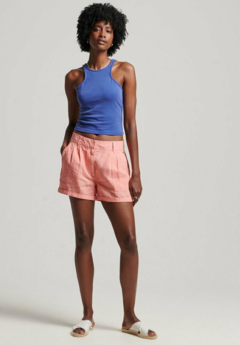 Superdry & Co Shorts koraalrood