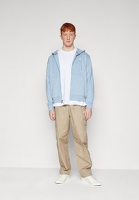 Jordan HOODIE - Jaka ar rāvējslēdzēju - blue grey/(white)
