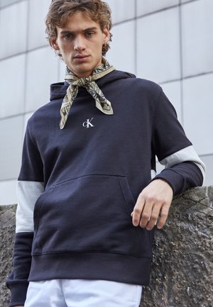 HOODIE - Hoodie - black