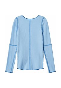 Maglietta a maniche lunghe realizzata in tessuto a coste azzurro chiaro con cuciture blu a contrasto. Presenta un collo arrotondato e un design della schiena semplificato.