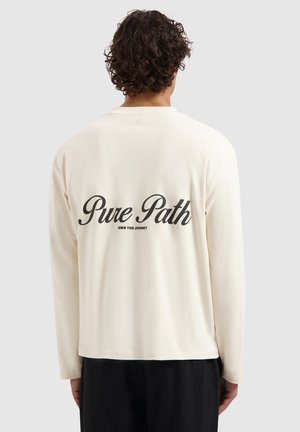 Long sleeved top - ecru