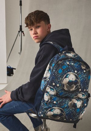 Next Mugursoma - blue football