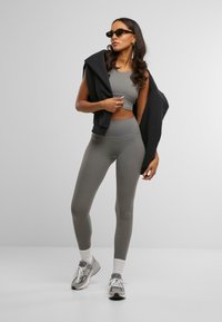 Urban Classics Leggings - Pantaloni - senior grey